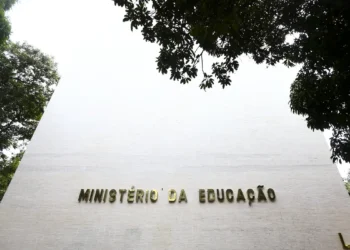 Governo deve repassar 37,2 milhões do salário-educação em 2024