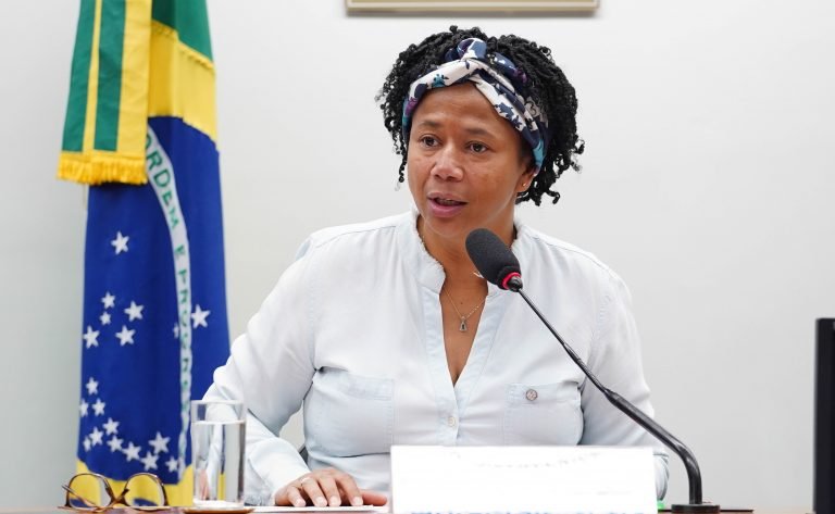 Reunião com Frentes Parlamentares Mistas ligadas à Saúde: Luta contra o Câncer; Combate às Doenças Cardiovasculares; Equipamentos e Dispositivos Médicos. Dep. Silvia Cristina (PL-RO)