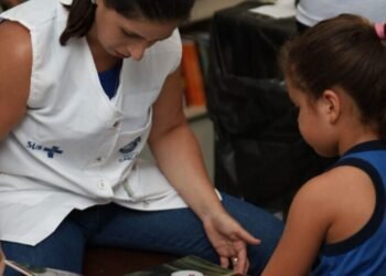 Programa Saúde na Escola: atualização do calendário vacinal movimenta comunidade escolar