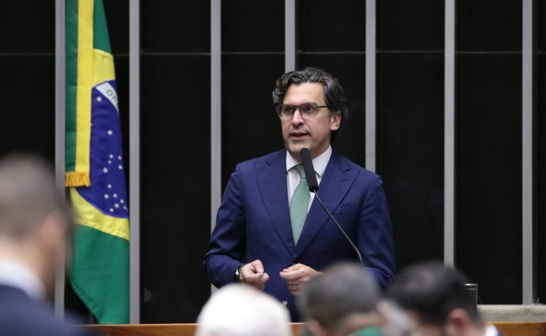 Discussão e Votação de Propostas Legislativas. Dep. Isnaldo Bulhões Jr. (MDB - AL)