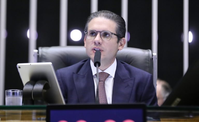 Discussão e Votação de Propostas Legislativas. Presidente da Câmara dos Deputados, Hugo Motta (REPUBLICANOS - PB)