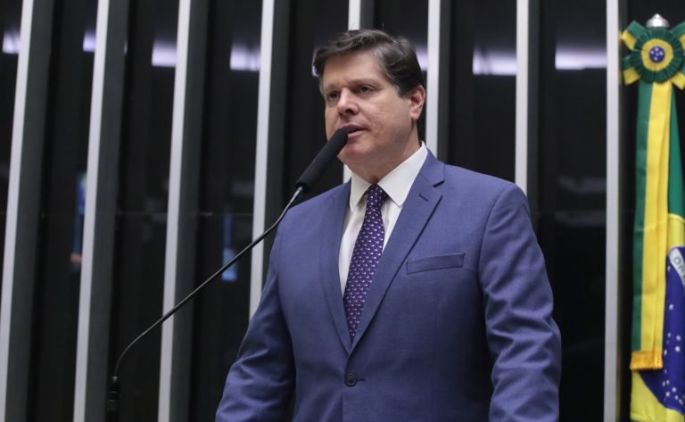 Proposições remanescentes da Sessão Anterior. Dep. Baleia Rossi (MDB - SP)