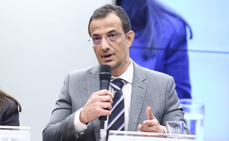 Audiência Pública – Estrutura de governança de IA. Consultor do Departamento de Regulação do Sistema Financeiro do Banco Central, Antônio Marcos Fonte Guimarães