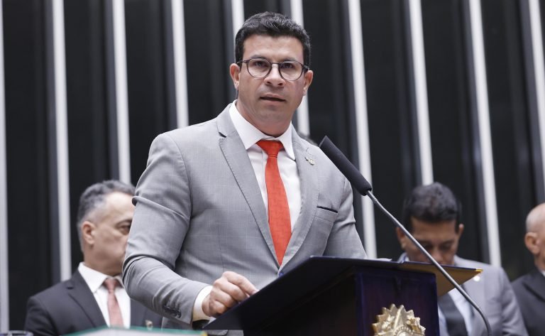 Destinada a inaugurar a 4ª Sessão Legislativa Ordinária da 57ª Legislatura.