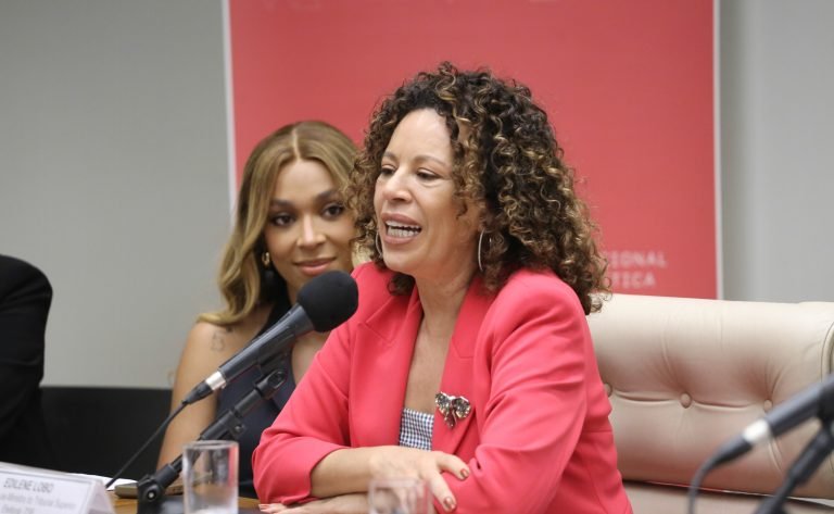 Seminário - Entre cotas e paridade: 30 anos na trajetória brasileira e as experiências internacionais. Advogada e ex-Ministra do TSE, Edilene Lobo.