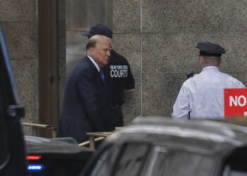 Internacional: Donald Trump disse que vai recorrer da condenação