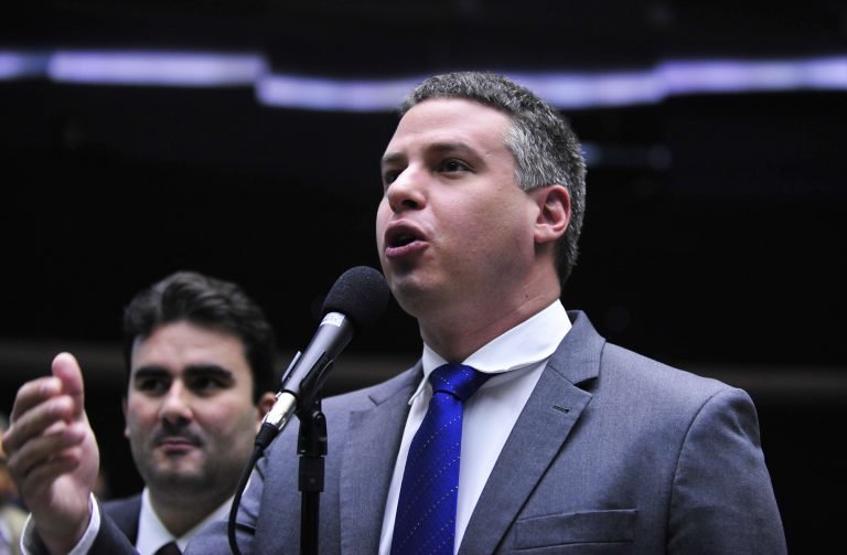 Sessão extraordinária para discussão e votações de diversos projetos. Dep. Arthur Virgílio Bisneto (PSDB-AM)