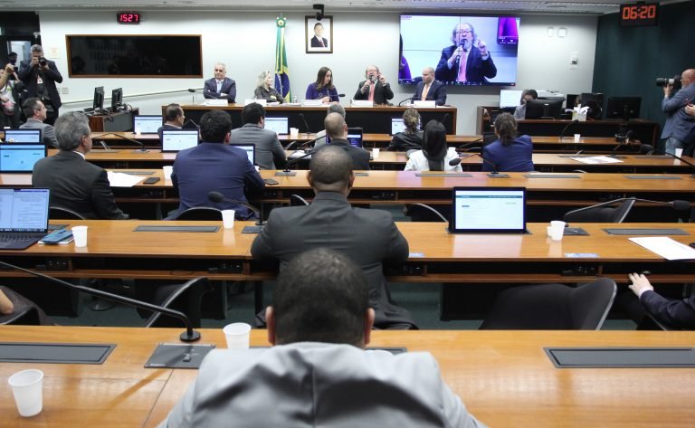 Audiência Pública - 10 anos da operação Lava Jato. Dep. Alfredo Gaspar (UNIÃO - AL). Professora titular - Fundação Getúlio Vargas - FGV-EAESP, Ligia Maura Costa. Dep. Adriana Ventura (NOVO-SP). Advogado, Antonio Carlos de Almeida Castro (Kakay). Advogado, Presidente da Comissão de Estudos e Combate ao Lawfare da OAB/DF, José Sousa de Lima.