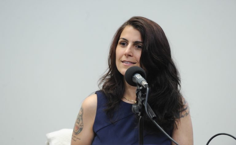 Seminário - Prevenção da Violência Política de Gênero e Raça. Presidenta - Instituto E Se Fosse Você?, Manuela Davila.