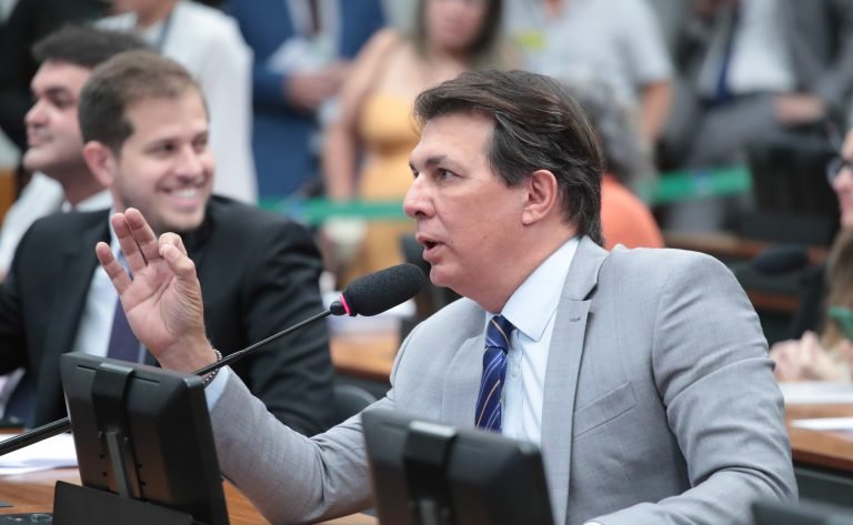 Discussão e votação de propostas legislativas. Dep. Arthur Oliveira Maia (UNIÃO-BA)