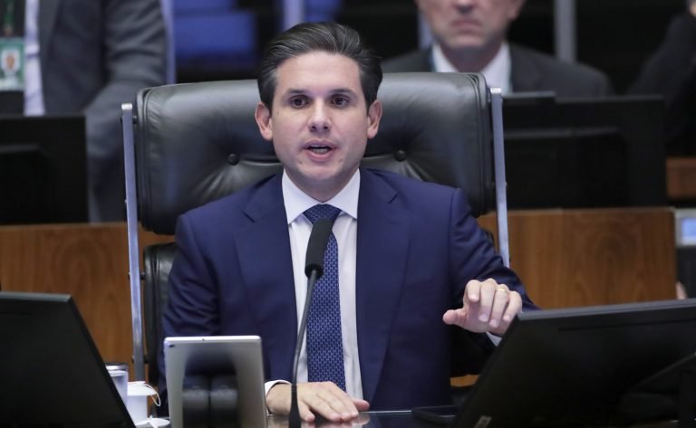 Discussão e votação de propostas legislativas. Presidente da Câmara dos Deputados, Hugo Motta (REPUBLICANOS - PB)