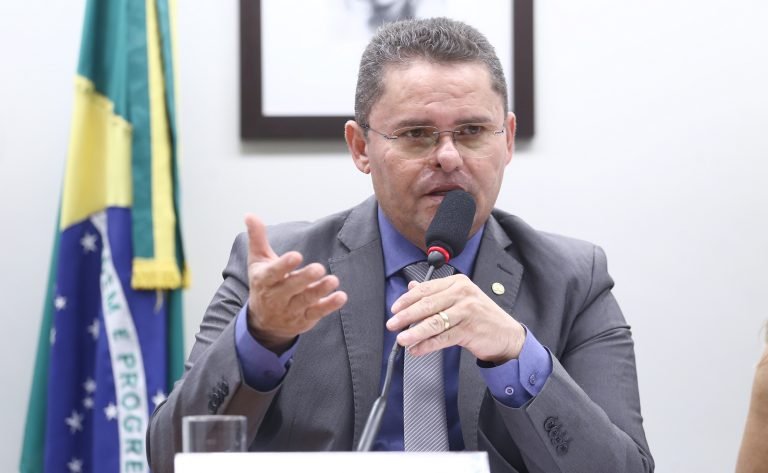 Oitivas de Testemunhas e de Representados. Dep. Albuquerque (REPUBLICANOS - RR)