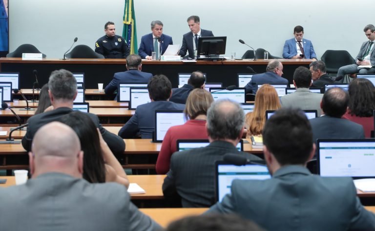 Reunião Deliberativa - PLN 15/2025-CN (PLOA para 2026), PLN nº 2/2025 (PLDO para 2026) e PLN 4/2025-CN.