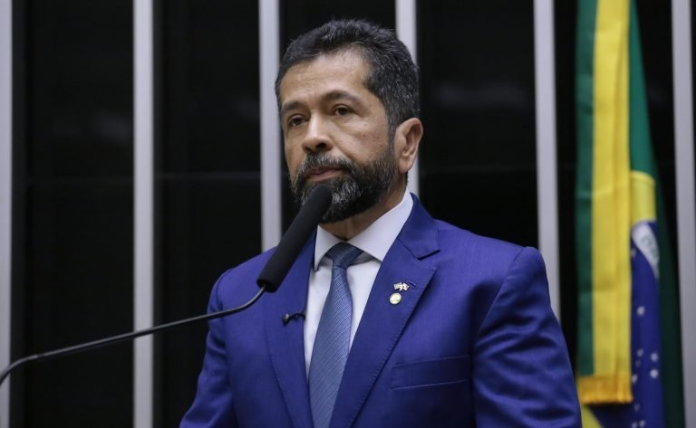 Discussão e votação de propostas legislativas. Dep. Henderson Pinto (MDB-PA)