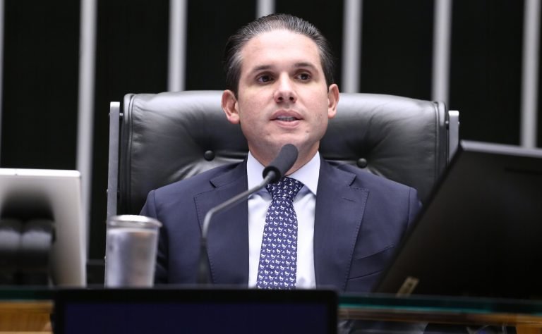 Discussão e votação de propostas legislativas. Presidente da Câmara dos Deputados, Hugo Motta (REPUBLICANOS - PB)
