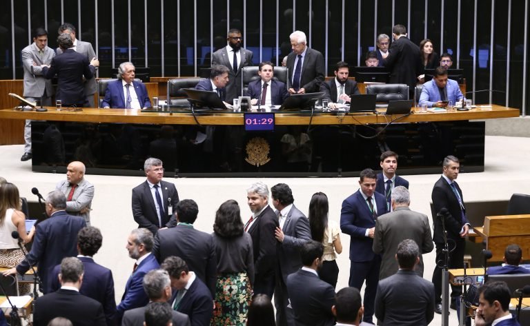 Discussão e votação de propostas legislativas. Presidente da Câmara dos Deputados, Hugo Motta (REPUBLICANOS - PB)