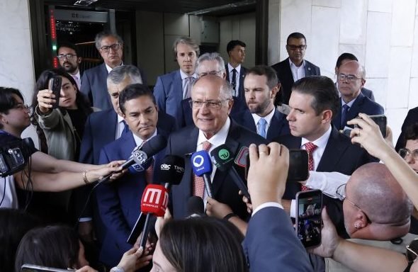 Coletiva de Imprensa. Presidente da Câmara dos Deputados, Hugo Motta (REPUBLICANOS - PB) e Vice-presidente da República, Geraldo Alckmin
