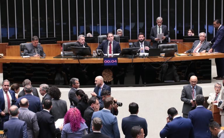 Discussão e votação de propostas legislativas. Presidente da Câmara dos Deputados, Hugo Motta (REPUBLICANOS - PB)