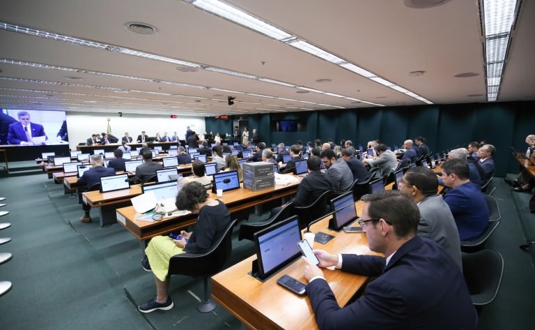 Discussão e votação de propostas legislativas – LOA para 2026.