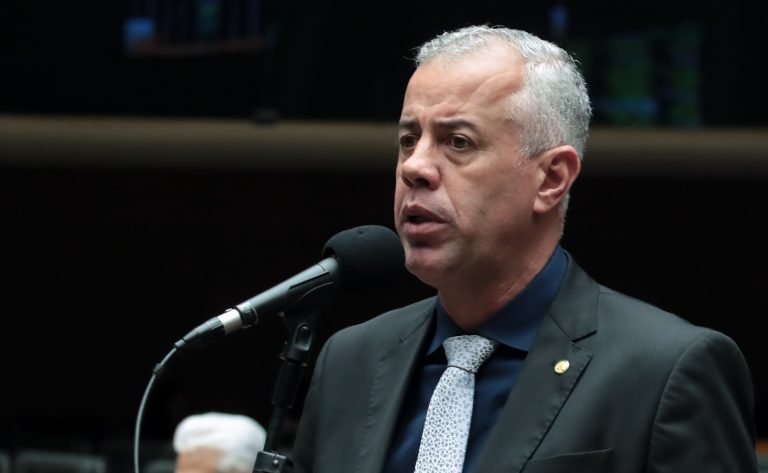 Discussão e votação de propostas legislativas. Dep. Evair Vieira de Melo (PP - ES)
