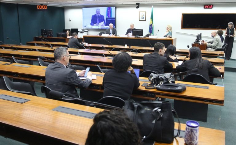 Audiência Pública - Regras relativas à cobrança de diárias em meios de hospedagens (PL 1.639/2025)