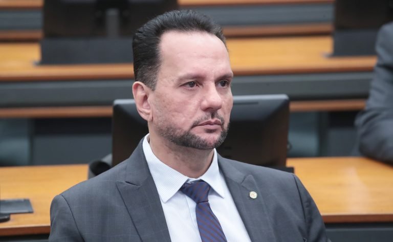 Reunião - Sorteio de nomes para compor a lista tríplice para escolha de relator. Dep. Josenildo (PDT-AP)
