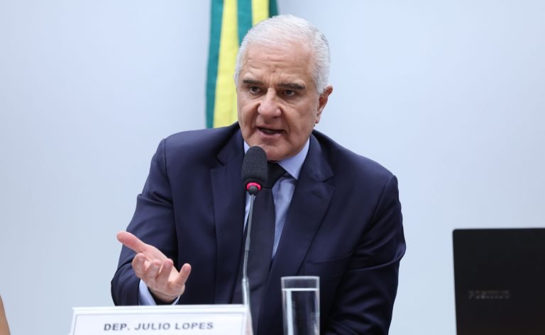 Audiência Pública - Impactos da pirataria no mercado de apostas online. Dep. Julio Lopes (PP - RJ)