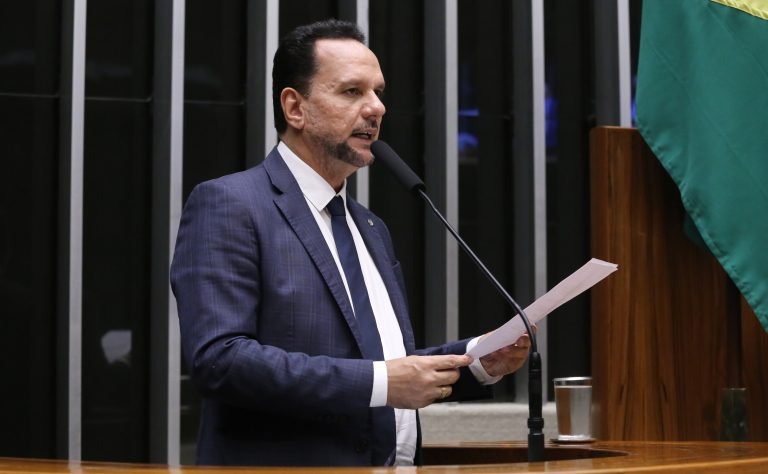 Discussão e votação de propostas legislativas. Dep. Josenildo (PDT - AP)